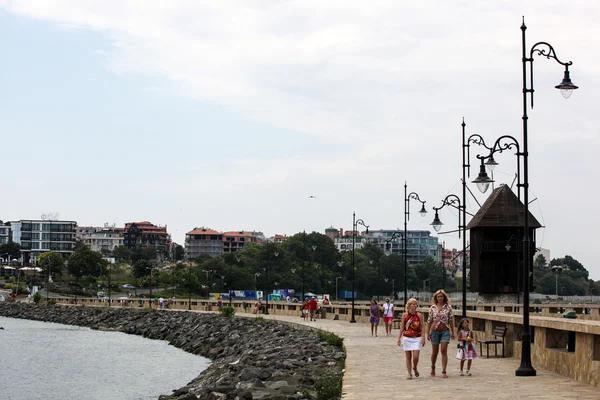 Blick auf die Altstadt von Nessebar und das Meer, Bulgarien — Stockfoto