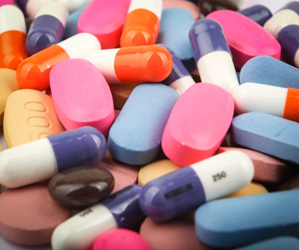 Tabletki i kapsułki — Zdjęcie stockowe