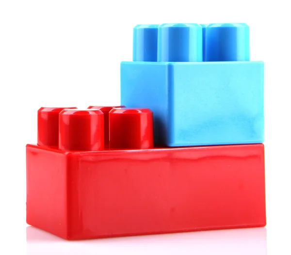 Пластиковые игрушки блоки на белом фоне — стоковое фото