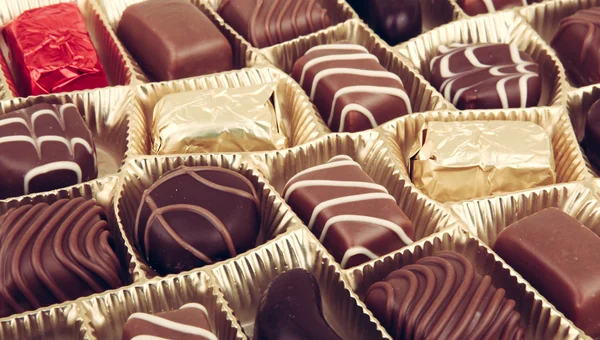 Leckere Schokoladenpralinen — Stockfoto