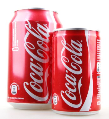 Aytos, Bulgaristan - 25 Ocak 2014: coca-cola şişesi izole