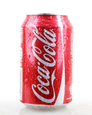 Aytos, Bulgaristan - 28 Ocak 2014: Coca Cola beyaz izole
