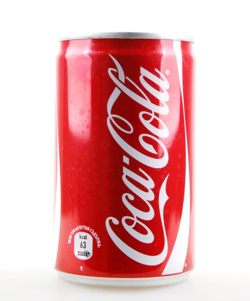 AYTOS, BULGÁRIA - JANEIRO 28, 2014: Coca-Cola isolada sobre branco — Fotografia de Stock
