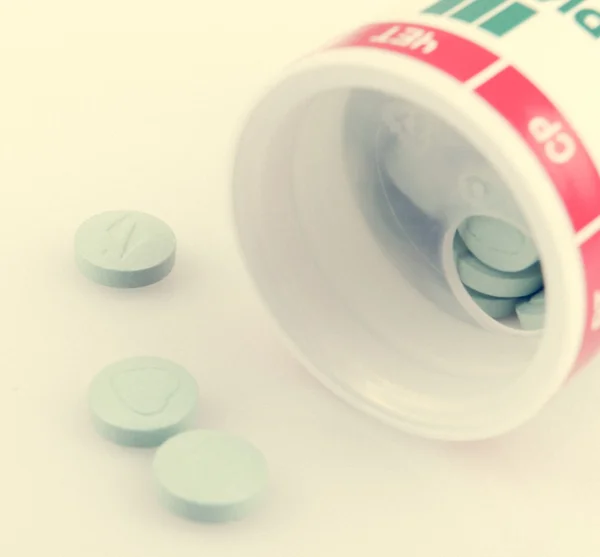 Medicinering piller i piller Flaska — Stockfoto