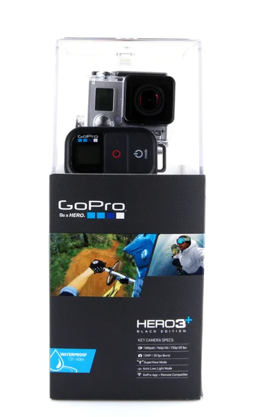 GoPro hero3 svart upplagan isolerad på vit bakgrund. GoPro är en HD-personliga kameror, ofta används i extrema åtgärder video photography. — Stockfoto