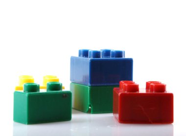 yapı taşları üzerinde beyaz izole