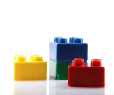 yapı taşları üzerinde beyaz izole