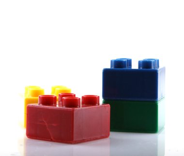 yapı taşları üzerinde beyaz izole