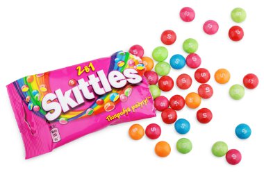 Unwrapped skittles şeker