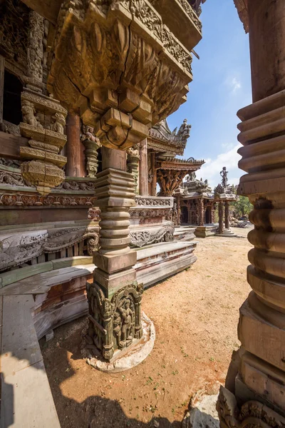 Santuário da Verdade em Pattaya, Tailândia — Fotografia de Stock