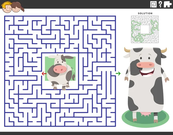 母牛とかわいい子牛のための教育迷路パズルゲームの漫画イラスト — ストックベクタ