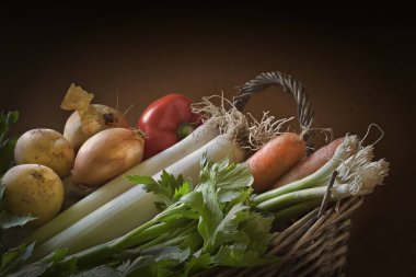 Güneş Eifel 'den doğuyor.