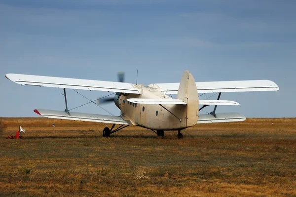 Sovjetiske fly landbrugsflyvning - Stock-foto