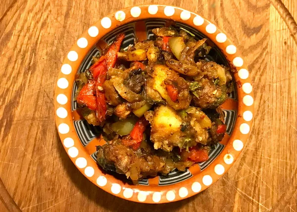 Ojakhuri, Gürcistan 'da bulunan bir ulusal yemektir.