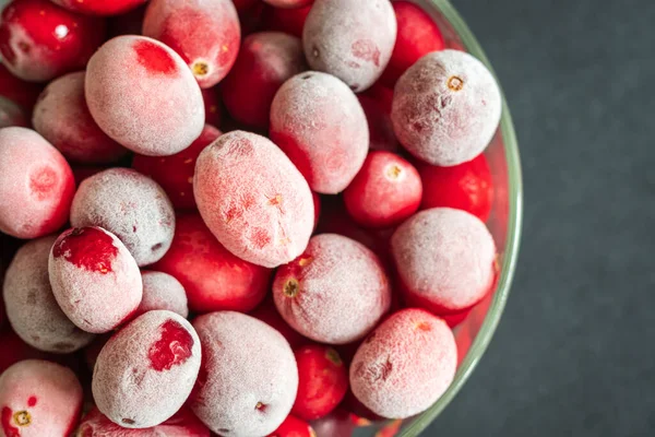 donmuş kırmızı kızılcık arkaplanı yakın plan