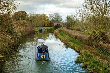 Blisworth İngiltere yakınlarındaki Canal River Day Manzarası