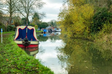 Blisworth İngiltere yakınlarındaki Canal River Day Manzarası