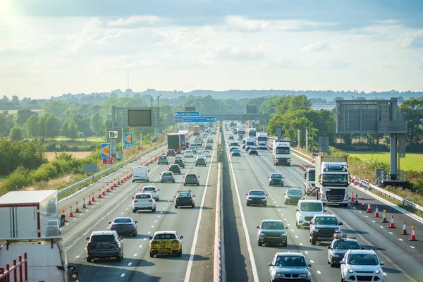 Duży Ruch Autostradzie Brytyjskiej Anglii — Zdjęcie stockowe