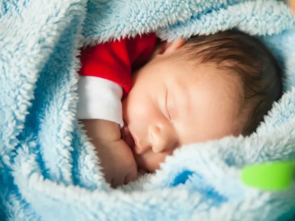 Bambino appena nato che dorme — Foto Stock