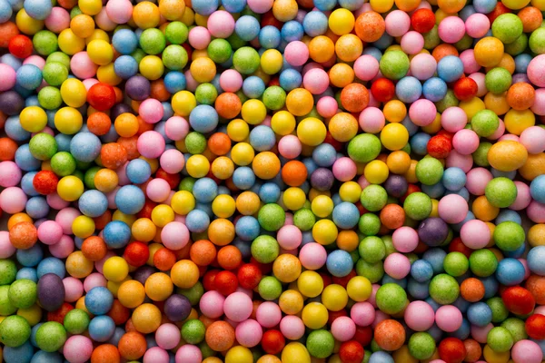 Мелкие цветные шарики . — стоковое фото