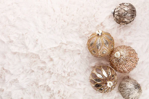 Golden Christmas Cozy Balls Wool Background — Stock Photo, Image