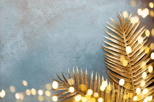 Mooie Kerst Gouden Bloem Vintage Blauwe Achtergrond Platte Lay Ontwerp — Stockfoto