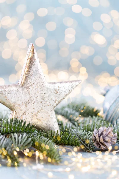 Abeto Navidad Con Estrellas Luces Brillantes Borrosas — Foto de Stock