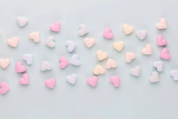 Antecedentes Dia Dos Namorados Composição Com Corações Doces Fundo Azul — Fotografia de Stock