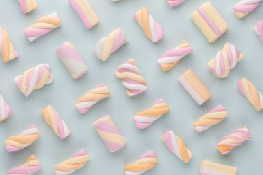 Renkli marşmelov arka planı. Üst Manzara. Düz yatıyordu.