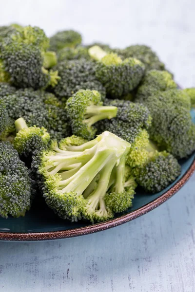 Sănătos Verde Organic Broccoli Florete Crude Gata Pentru Gătit — Fotografie, imagine de stoc