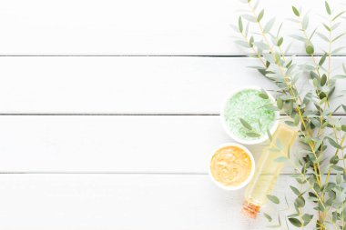 Spa aromaterapi kozmetik ürünler konsepti, metin için bir arkaplan, düzlük, yukarıdan görünüm.