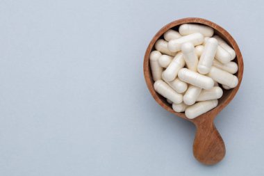 Homeopatik hap takviyesi. Alternatif tıp. Vitamin kapsülleri.