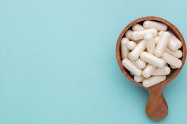 Homeopatik hap takviyesi. Alternatif tıp. Vitamin kapsülleri.