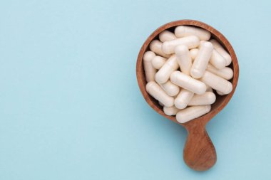 Homeopatik hap takviyesi. Alternatif tıp. Vitamin kapsülleri.