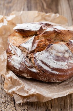 Ekmek arkaplan, üst görünüm, siyah ve çavdar somunları.