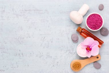 Spa aromaterapi kozmetik ürünler konsepti, metin için bir arkaplan, düzlük, yukarıdan görünüm.