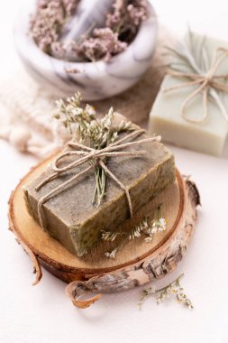 Doğal el yapımı sabun. Bitki özlü organik sabunlar..