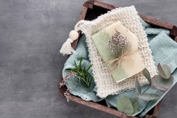 Doğal el yapımı sabun. Bitki özlü organik sabunlar..
