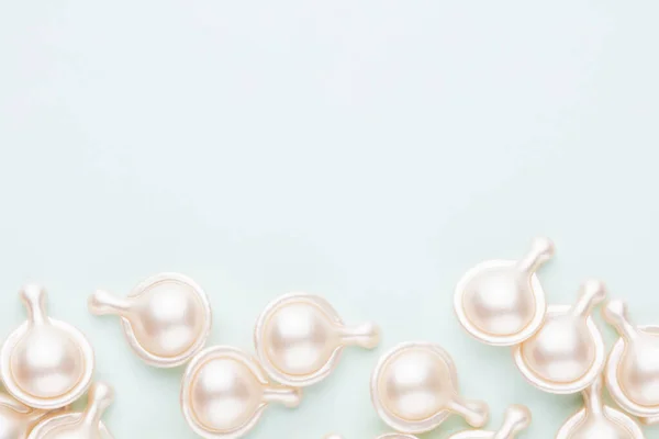 Ceramide Vieillissement Capsules Sur Fond Pastel — Photo