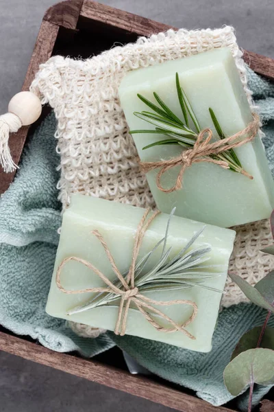 Doğal el yapımı sabun. Bitki özlü organik sabunlar..