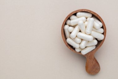 Homeopatik hap takviyesi. Alternatif tıp. Vitamin kapsülleri.