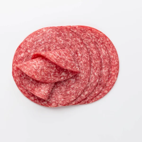 Salame Isolado Sobre Fundo Branco — Fotografia de Stock