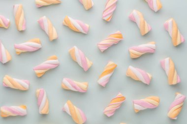 Renkli marşmelov arka planı. Üst Manzara. Düz yatıyordu.