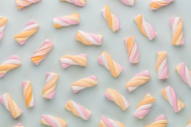 Renkli marşmelov arka planı. Üst Manzara. Düz yatıyordu.