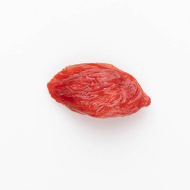 Gu üzümleri beyaz arkaplanda izole..