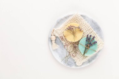 Doğal el yapımı sabun. Bitki özlü organik sabunlar..