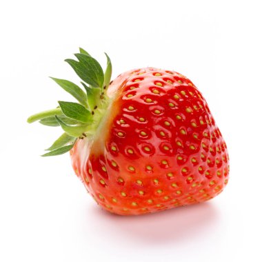 İzole edilmiş çilek. Tek çilekli meyve beyaz arkaplanda izole edilmiş, kırpma yolu ile - resim