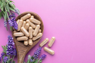 Alternatif tıp. Bitkisel kapsül, Besleyici Ek.