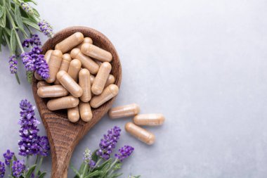 Alternatif tıp. Bitkisel kapsül, Besleyici Ek.