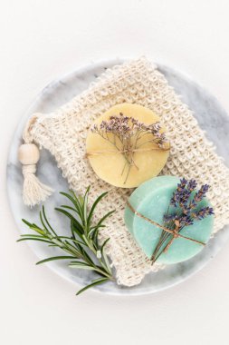 Doğal el yapımı sabun. Bitki özlü organik sabunlar..